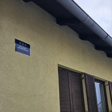 Studio Apartman Dora Ilok Exterior foto